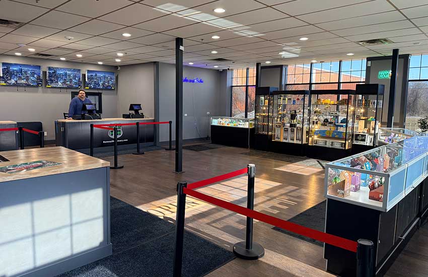 High Ten Ramsey premium cannabis product display